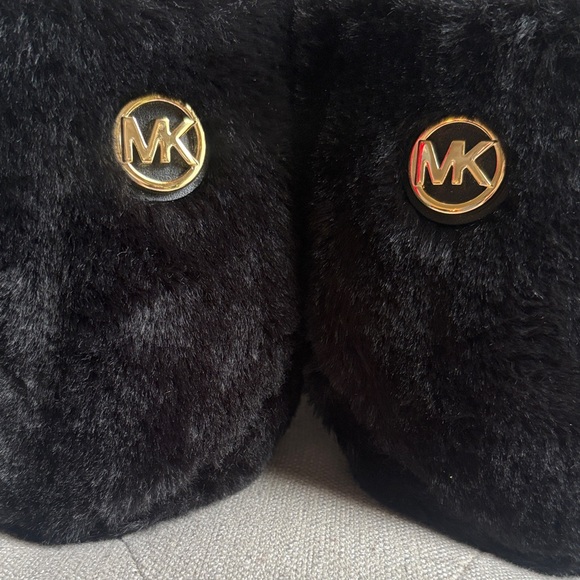 Michael Kors Black Plush Slippers - Picture 7 of 9